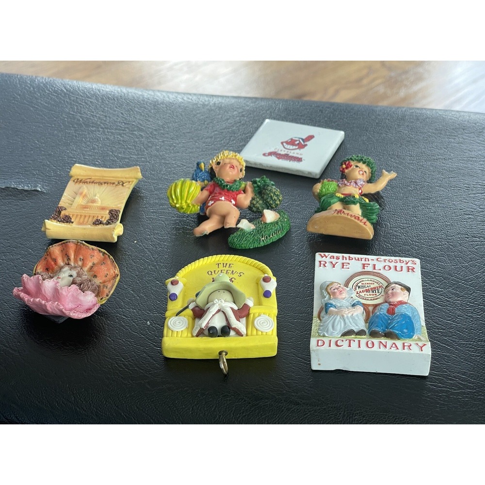 Lot‎ Of 7 Refrigerators Magnets  (read)